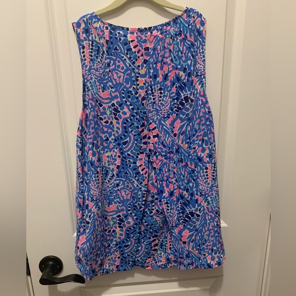Lilly Pulitzer Women’s Silk Sleeveless blouse (Small) - Picture 2 of 3